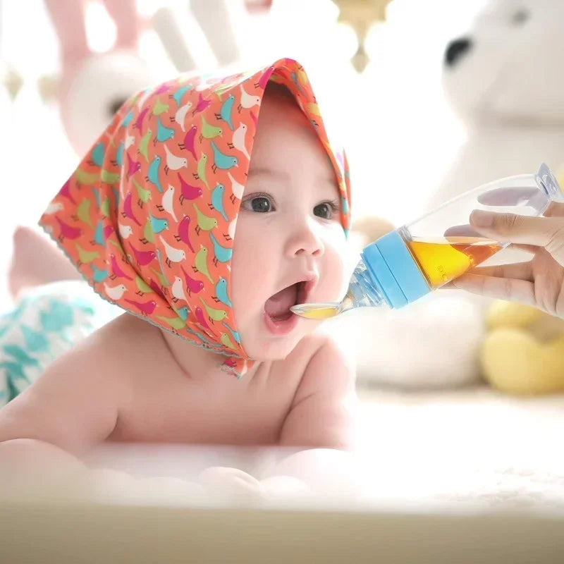 Safe Baby Spoon Bottle and Fruit Feeder Kit Baby Feeding Bottle Toddler Fresh Vegetable Fruit Pacifier Toddler Feeding Supplies